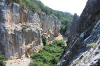 Никитская расщелина, или Аянские скалы