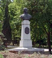 Памятник Ф.Ф. Ушакову