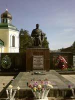 Дмитровка. Памятник погибшим в Второй мировой войне