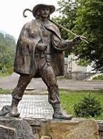 Памятник почтальону Федору Фекете